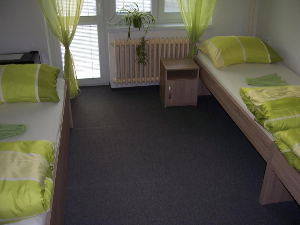 Penzion Na Rozcestí Bulhary Quarto foto